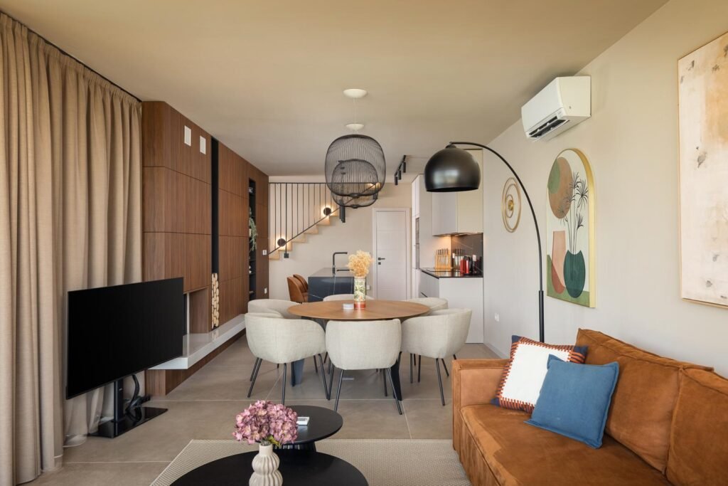 Modern living room and dining area in luxury villa Casa Tia I in Istria