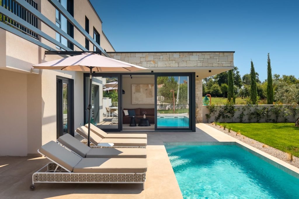 Luxury villa in Istria with private pool near Poreč – Casa Tia exterior and terrace